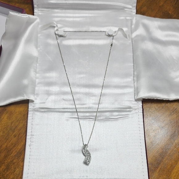 14K White Gold .98CTTW Diamond Baguette - Picture 3 of 14